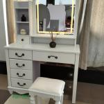 dressing table by mwajo